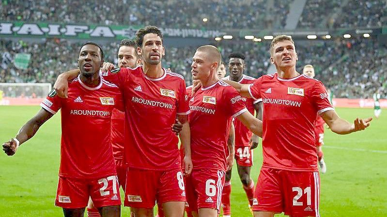 Union Berlin holte sich bei Maccabi Haifa einen wichtigen Sieg. Foto: Matthias Koch/dpa