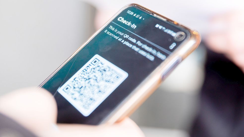 Was die Registrierung der Gäste mit der Luca-App betrifft, wird in etlichen Kneipen geschlampt. Foto: Soeder/dpa