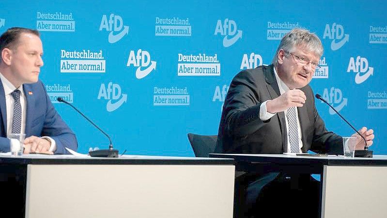 Die Bundesvorsitzenden der AfD, Jörg Meuthen (r.) und Tino Chrupalla. Foto: Kay Nietfeld/dpa