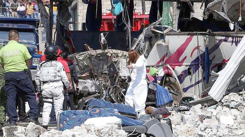 Die Unglücksstelle - ein Bild der Verwüstung. Foto: Fernando Ramirez/XinHua/dpa
