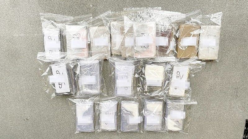 Das von der Polizei in Bayern sichergestellte Kokain hat einen Wert von etwa 2,7 Millionen Euro. Foto: LKA Bayern/dpa