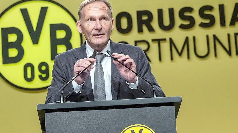 Fiebert dem Bundesliga-Gipfel gegen die Bayern entgegen: BVB-Geschäftsführer Hans-Joachim Watzke. Foto: Bernd Thissen/dpa