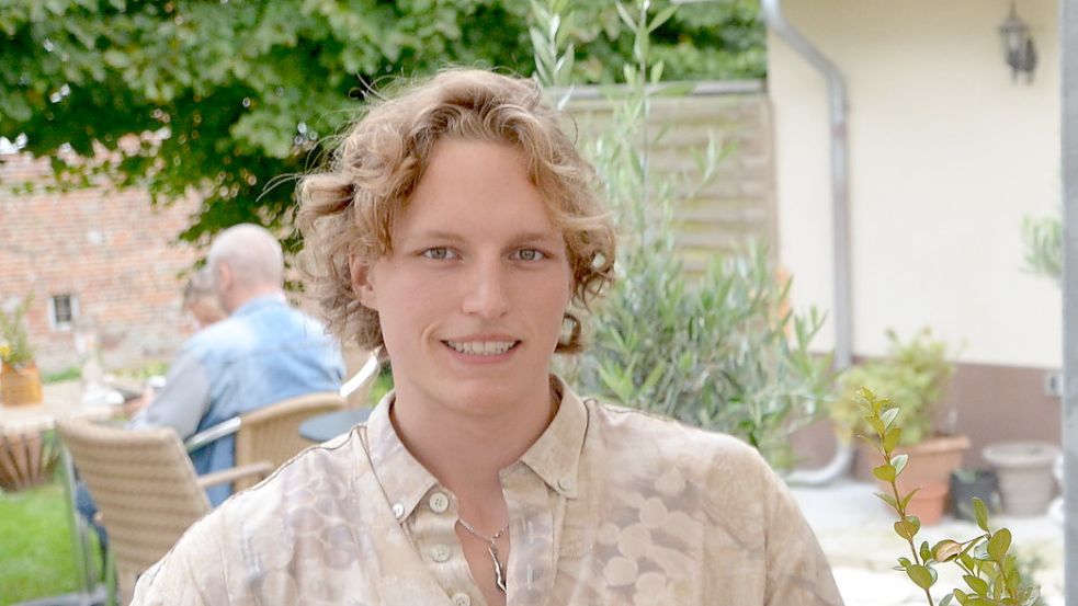 Paul Bents (18) hat sich im Kinder- und Jugendparlament in Hinte engagiert. Im September war er bei der Kommunalwahl für die SPD angetreten und sitzt nun als jüngstes Mitglied mit im Gemeinderat. Foto: OZ-Archiv