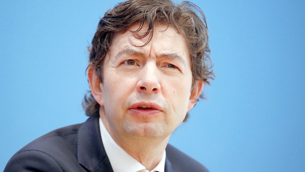 Christian Drosten wehrt sich gegen den Vorwurf an die Wissenschaft. Foto: dpa/Reuters Pool(Fabrizio Bensch