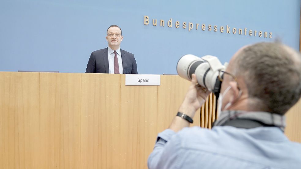 Als Bundesgesundheitsminister Auslaufmodell taugt Jens Spahn offenbar bestens als Ziel für breite Kritik, auch unberechtigte. Foto: imago images
