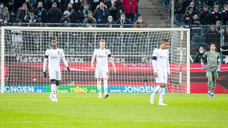 Gegen den SC Freiburg erlebten die Gladbacher ein Debakel. Foto: Marcel Kusch/dpa
