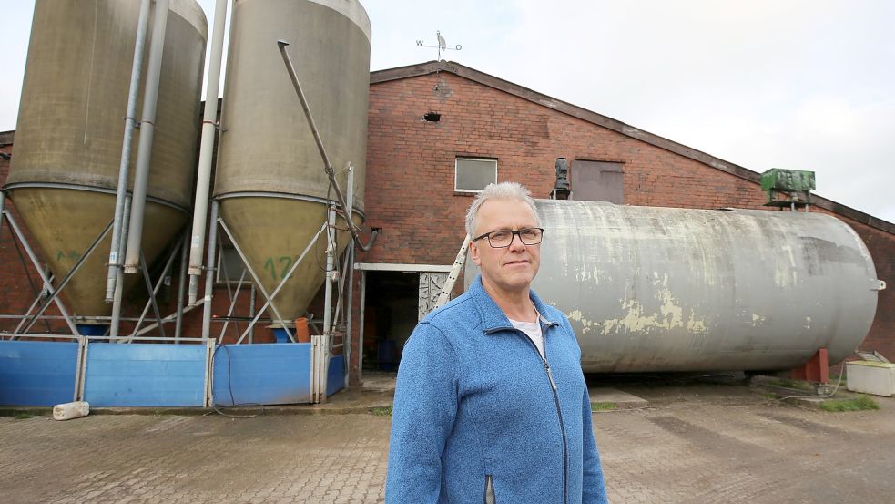 Es hat etwas gedauert, bis das Brot-System reibungslos lief. Beispiele für diese Art der Fütterung gab es vorher kaum. Die Wasser-Brot-Mischung wird in den Silos vorgehalten. Foto: Böning