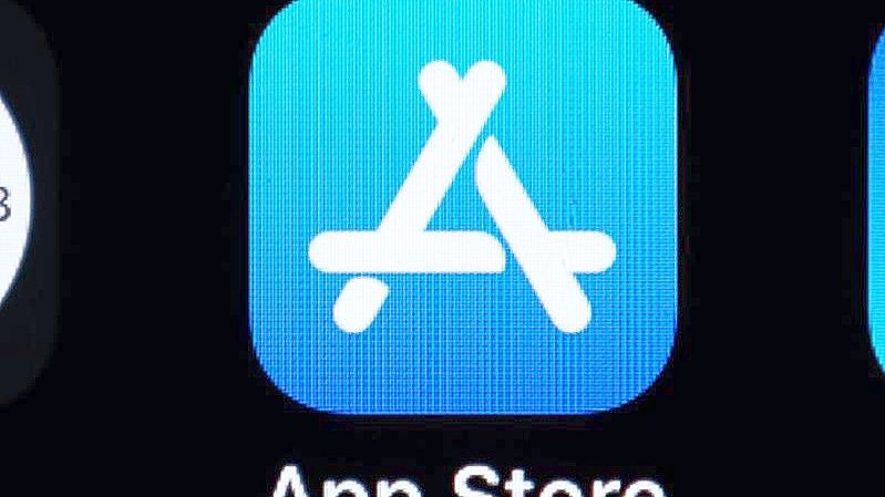 Apple konnte per Gerichtsurteil verordnete Lockerung der App-Store-Regeln aufschieben. Foto: Silas Stein/dpa