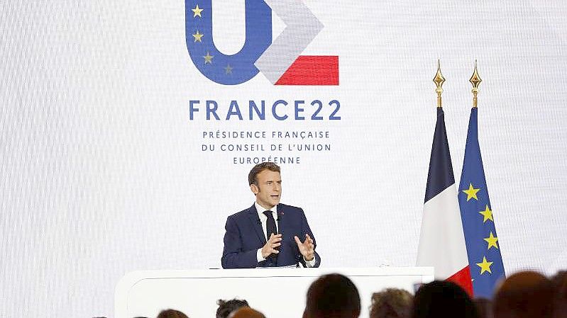 Emmanuel Macron während einer Pressekonferenz zur Übernahme der EU-Ratspräsidentschaft durch Frankreich. Foto: Ludovic Marin/AFP POOL/AP/dpa