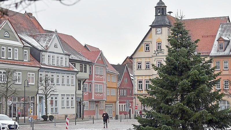 Die Corona-Inzidenz in Thüringen liegt den fünften Tag in Folge über der Marke von 1000. Foto: Martin Schutt/dpa-Zentralbild/dpa