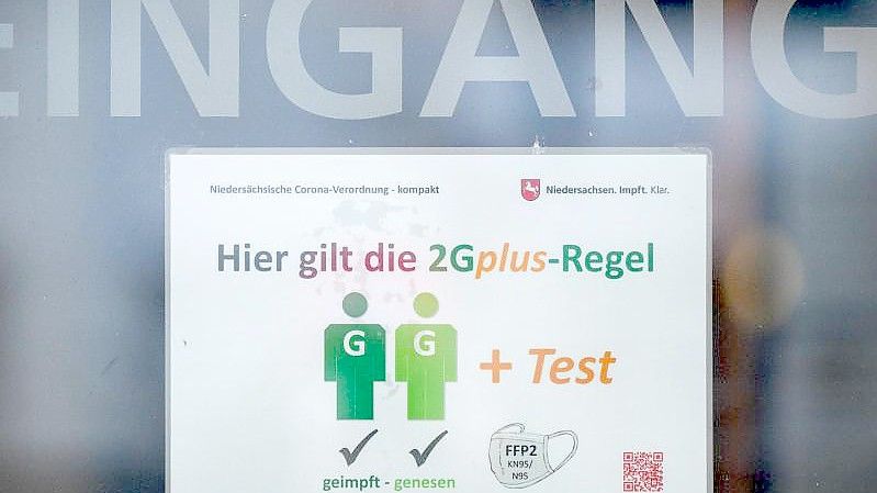 Das Oberverwaltungsgericht in Lüneburg hat die erst seit kurzem geltende 2G-Regel im Einzelhandel in Niedersachsen gekippt. Foto: Julian Stratenschulte/dpa