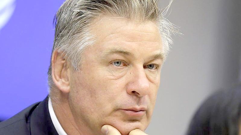 Schauspieler Alec Baldwin beteuert: "Ich habe nicht abgedrückt". Foto: Seth Wenig/AP/dpa