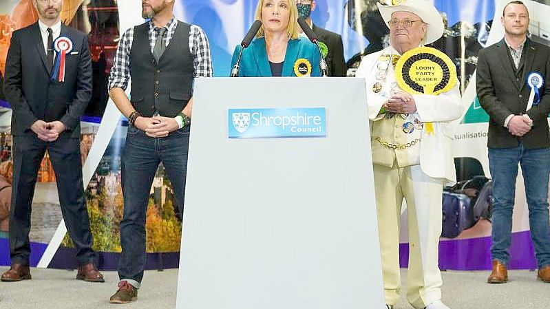 Helen Morgan: „Boris Johnson, the party is over.“. Foto: Jacob King/PA/dpa