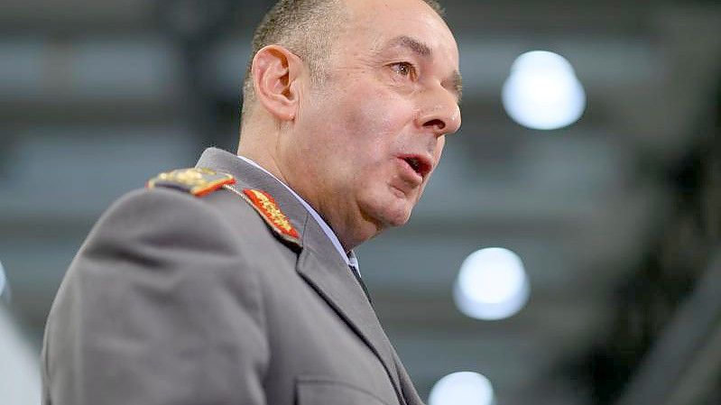 Der Generalmajor der Bundeswehr Carsten Breuer - Leiter des neuen Corona-Krisenstabs im Kanzleramt. Foto: Robert Michael/dpa