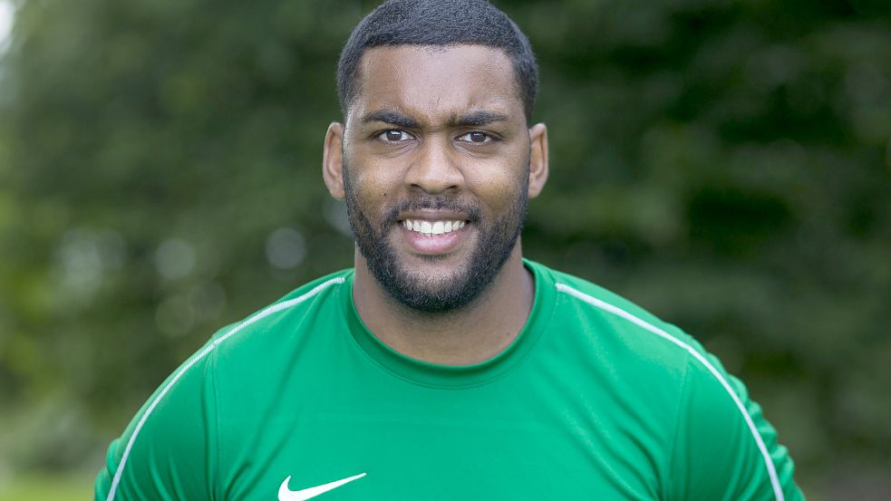 Carlos Santos da Luz spielt seit einigen Jahren für die Sportfreunde Larrelt in der Bezirksliga. Foto: Doden