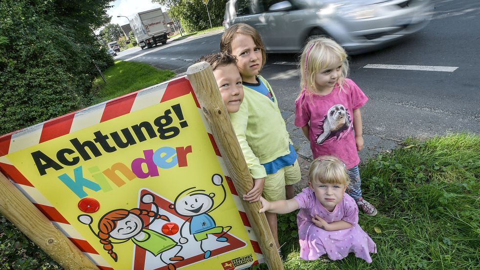 Im Straßenverkehr sind kleine Kinder oft benachteiligt. Foto: Ortgies