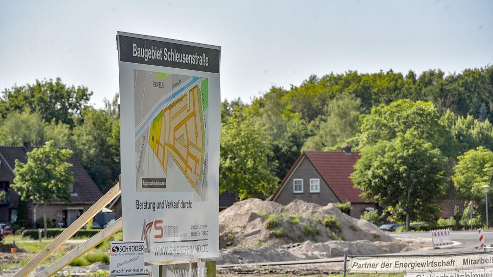 Bauplätze werden in vielen Gemeinden bevorzugt an Familien vergeben. Foto: Ortgies/Archiv
