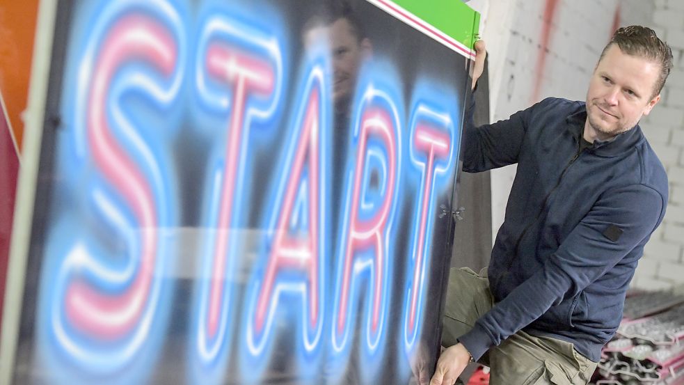 Timo von Halle ist neuer Vorsitzender der Ostfriesischen Schausteller. Geht es nach ihm, könnte bald der Startschuss für eine neue Saison von Volksfesten – am liebsten ohne Einschränkungen – fallen. Foto: Ortgies