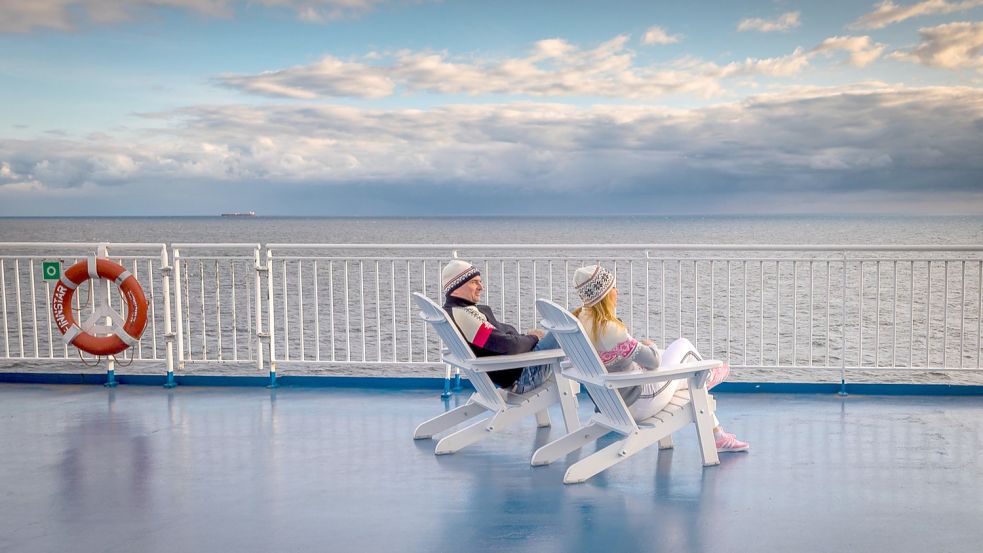 Müssen nicht mit Handtüchern reserviert werden: Deckstühle auf einer Fähre. Foto: nordlandblog