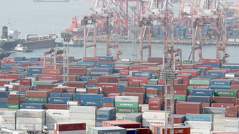 Die Ausfuhren der stark exportorientierten südkoreanischen Wirtschaft steigen auf einen Rekordwert an. Foto: -/YNA/dpa