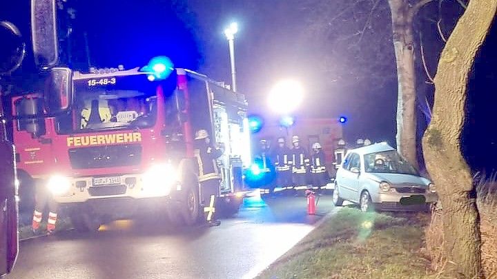 Eine 18-Jährige aus der Samtgemeinde Holtriem wurde bei einem Unfall schwer verletzt. Foto: Feuerwehr