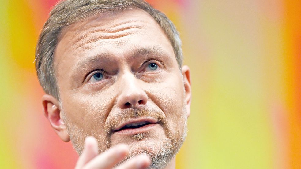 Nachdenklich und staatsmännisch: FDP-Chef Christian Lindner beim diesjährigen Dreikönigstreffen in Stuttgart. Foto: Uli Deck/DPA