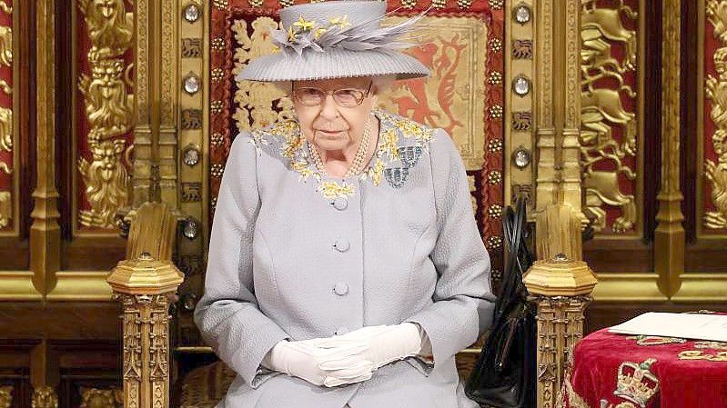 Königin Elizabeth II. bei einer Rede im House of Lords im Londoner Palace of Westminster. Foto: Chris Jackson/PA Wire/dpa