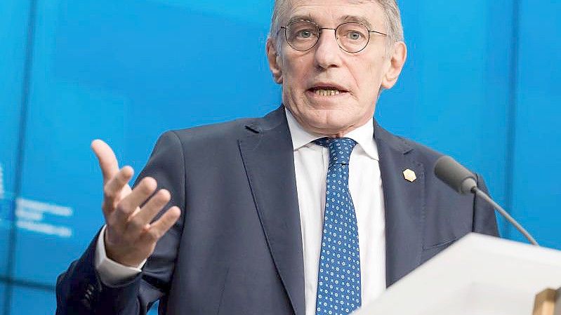 David Sassoli, Präsident des EU-Parlaments, spricht während einer Pressekonferenz anlässlich eines EU-Gipfels. (Archivbild). Foto: Geert Vanden Wijngaert/AP/dpa