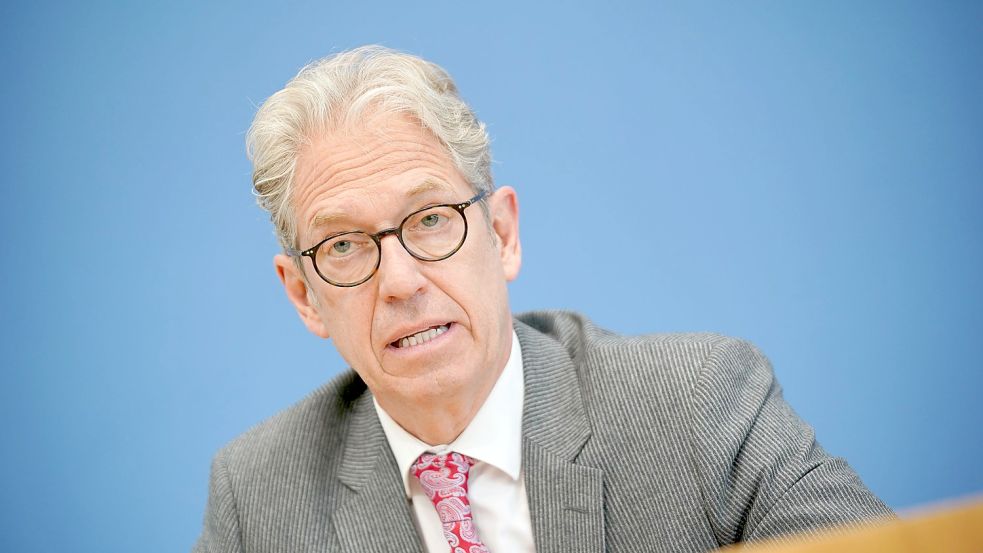 Andreas Gassen, Vorstandsvorsitzender der Kassenärztliche Bundesvereinigung (KBV), sagt bei der veränderten Virusvariante mache eine Impfpflicht „medizinisch nicht wirklich Sinn“. Foto: Michael Kappeler