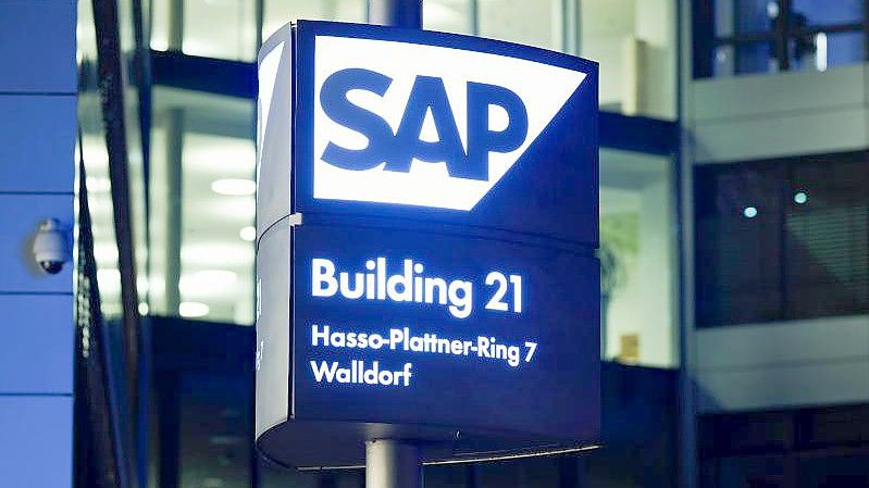 Ein Firmengebäude von SAP in Walldorf. Foto: Uwe Anspach/dpa