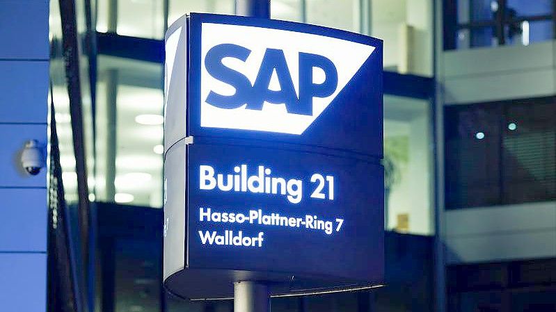 Ein Firmengebäude von SAP in Walldorf. Foto: Uwe Anspach/dpa