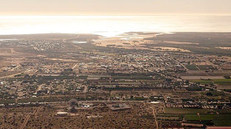 Blick über eine Kleinstadt an der australischen Westküster (Archivbild). Foto: Richard Wainwright/AAP/dpa