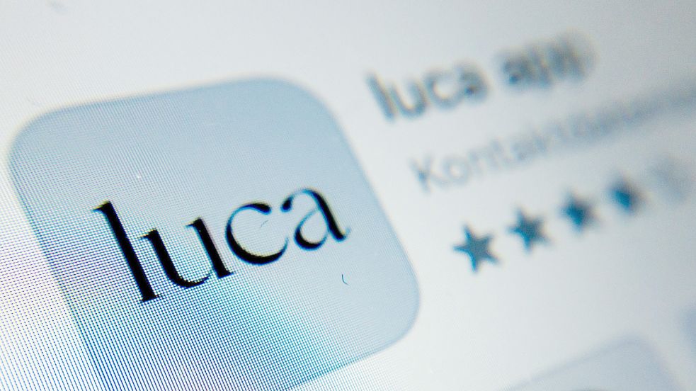Das Symbol der Luca-App ist auf einem Smartphone zu sehen. Mehrere Bundesländer wollen die Anwendung nicht weiter nutzen. Das Unternehmen hinter der App senkt nun die Preise. Foto: Soeder/DPA