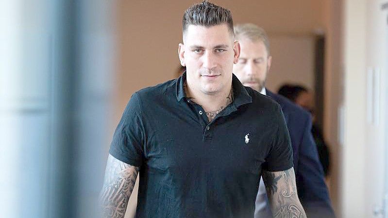Rapper Gzuz (bürgerlich Kristoffer Jonas Klauß) muss sich wieder vor Gericht verantworten. Foto: Daniel Reinhardt/dpa