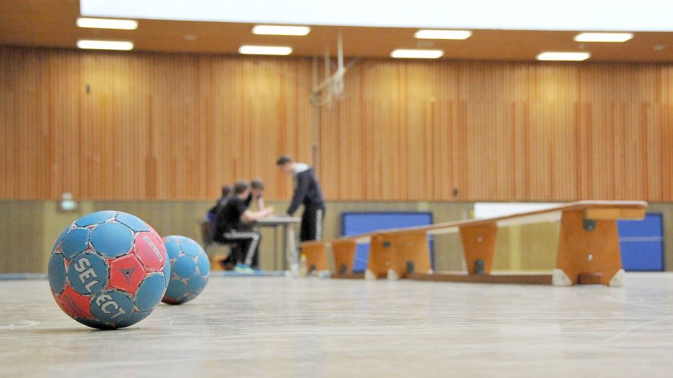 Der Handballverband Niedersachsen lässt die Mannschaften selbst entscheiden, ob sie in der Corona-Zeit antreten wollen oder nicht. Sollte es Bedenken geben, müssen sie sich mit dem Gegner auf eine Verlegung einigen. Foto: Pixabay