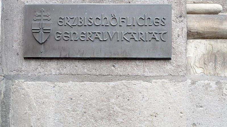 Das Gericht hat entschieden: Die Bistum-Kündigung für einen mitgenommenen Bürostuhl ist unwirksam. Foto: Federico Gambarini/dpa