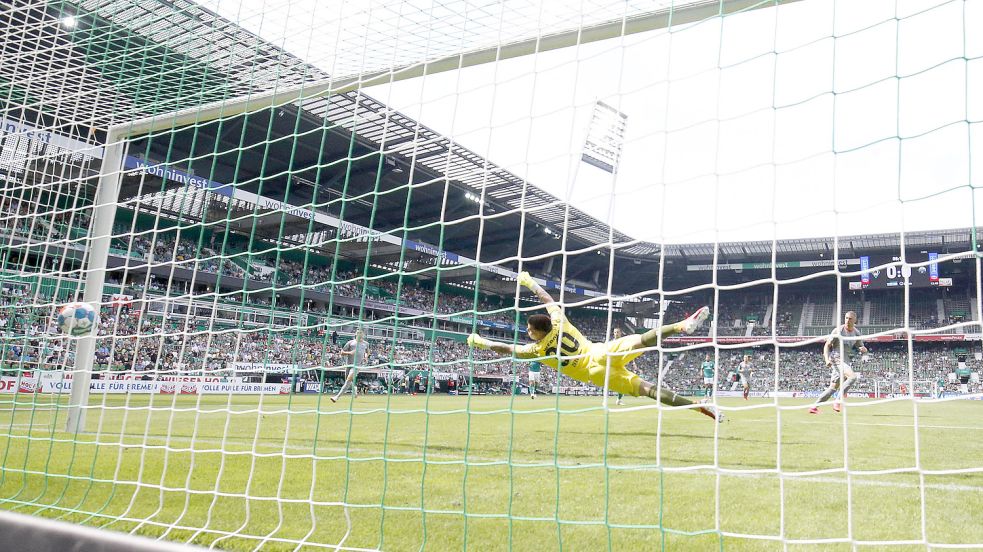 15.08.2021, wohninvest WESERSTADION, Bremen, Ligaspiel, 2. Bundesliga, SV Werder Bremen vs SC Paderborn 07, im Bild Mic Foto: www.imago-images.de