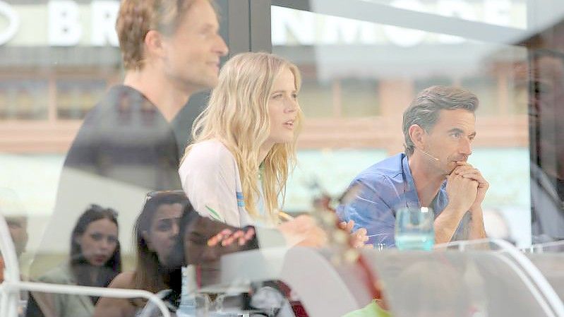 Die neue DSDS-Jury: Toby Gad, Musikproduzent (l-r), die Sängerin Ilse DeLange und der Schlagerstar Florian Silbereisen. Foto: Matthias Bein/dpa-Zentralbild/dpa