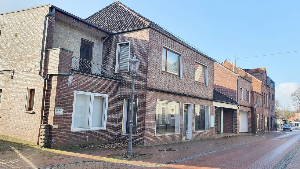 Die Gebäude 41c bis 49 in der Westerstraße sollen abgerissen werden. Johann Voorma und Wouter de Bruin wollen hier mit ihrer Nordbau GmbH ein Wohnbauprojekt realisieren. Foto: Gettkowski