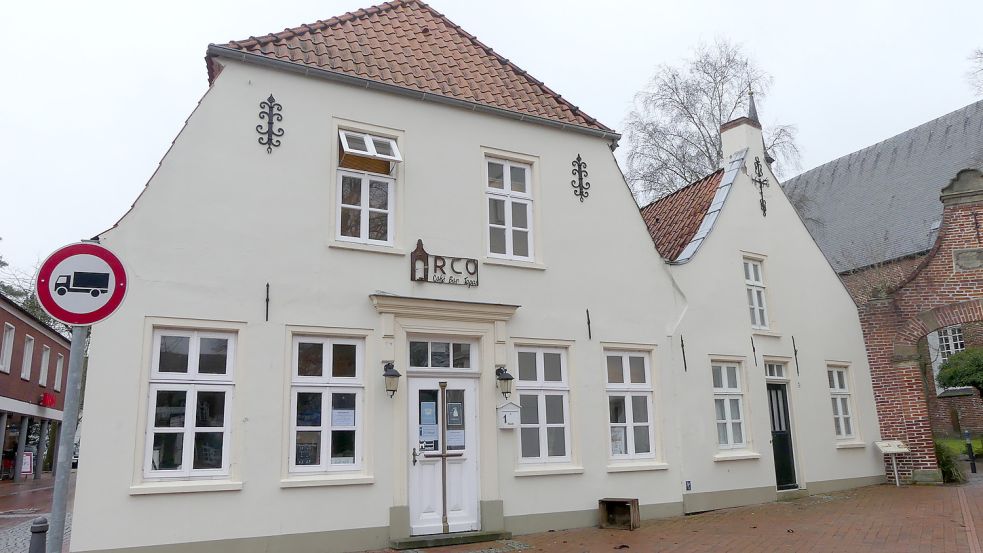 De Bruin und Voorma haben auch das frühere Café am Kaakebogen saniert. Dort zog die Tapas-Bar Arco ein. Foto: Gettkowski