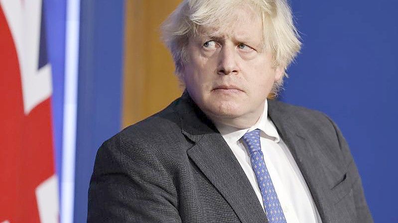Der britische Premier Boris Johnson. Die Liste der mutmaßlich illegalen Zusammenkünfte in der Downing Street ist lang. Foto: Tolga Akmen/PA/dpa