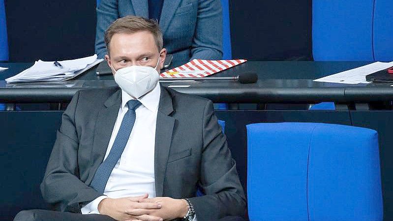 Finanzminister Christian Lindner (FDP) bei der Plenarsitzung im Deutschen Bundestag. Foto: Bernd von Jutrczenka/dpa