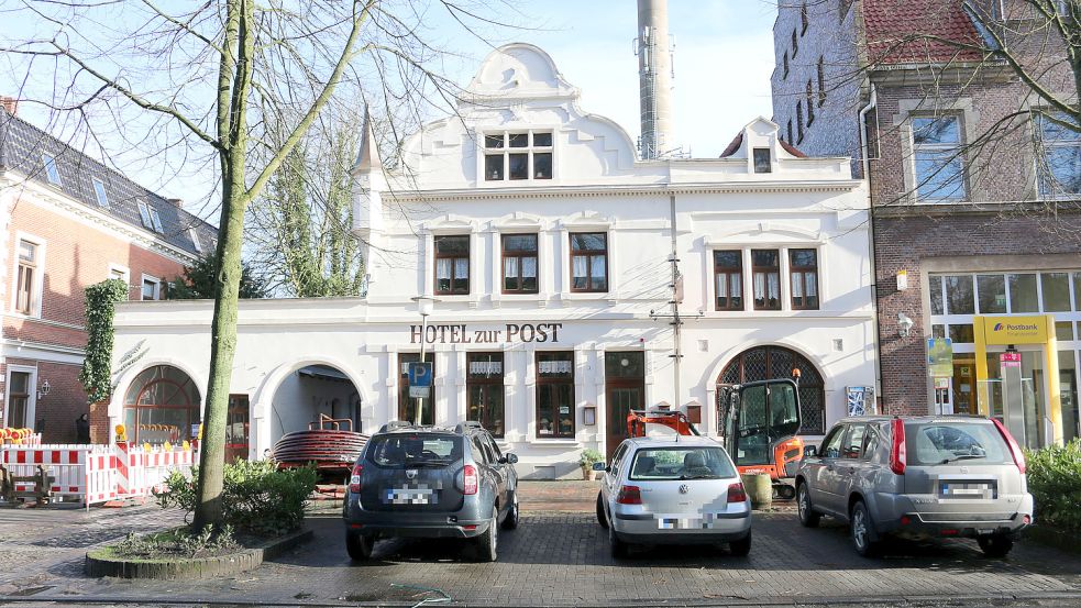 In das denkmalgeschützte Hotel zur Post kehrt neues Leben ein. Archivfotos: Inga Graber