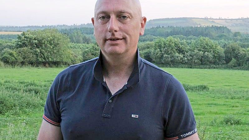 „1,45 Millionen Milchkühein Irland, Tendenz steigend“: Milchbauer Paul Tuomey. Foto: Mareike Graepel/dpa