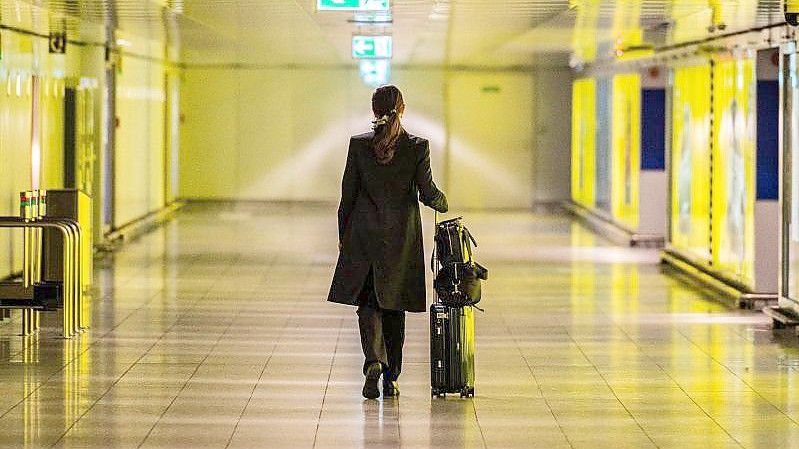 Die coronabedingten Reisebeschränkungen forderten die Kofferindustrie stark heraus. Foto: Andreas Arnold/dpa