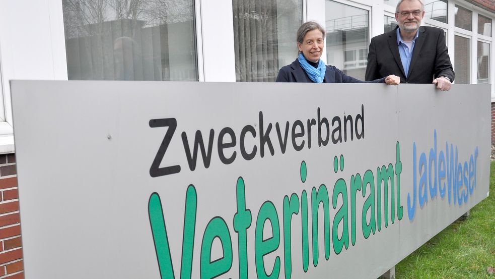 Verbandsgeschäftsführer Dr. Norbert Heising stellte gemeinsam mit seiner Stellvertreterin Dr. Melanie Schweizer den Jahresbericht 2021 des Zweckverbandes vor. Foto: Ullrich