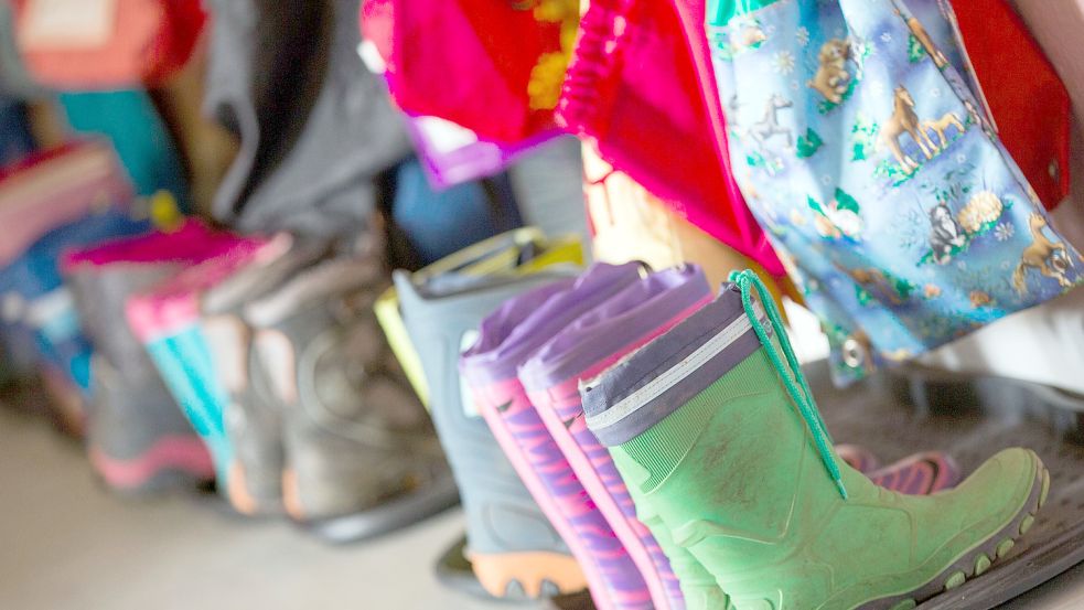 Die Bedarfsanalyse für Grundschulen in der Krummhörn ist noch nicht einmal angegangen, da will die Politik die Kitas in Augenschein nehmen. Symbolfoto: Büttner/DPA