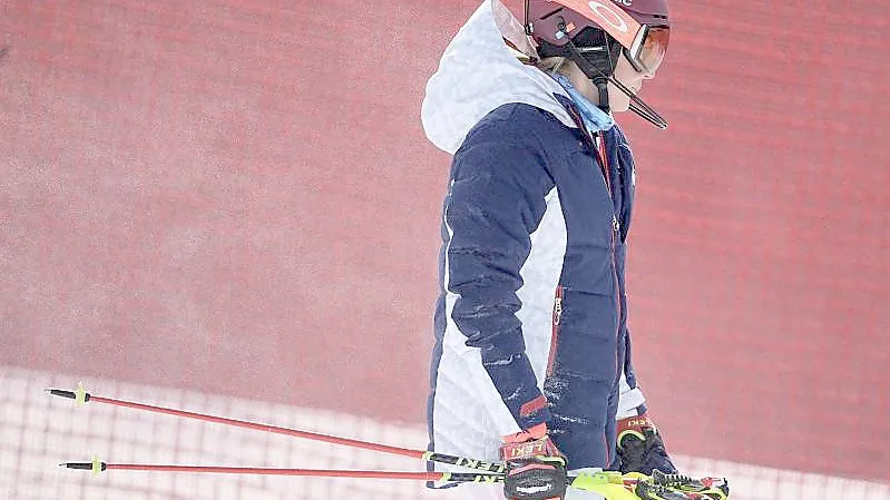 US-Star Mikaela Shiffrin wird im Super-G an den Start geht. Foto: Michael Kappeler/dpa
