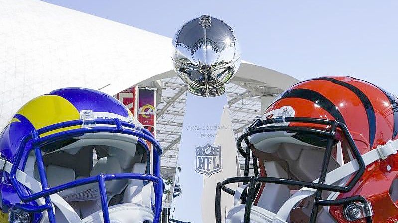 Im Super Bowl LVI stehen sich die Los Angeles Rams und die Cincinnati Bengals gegenüber. Foto: Morry Gash/AP/dpa
