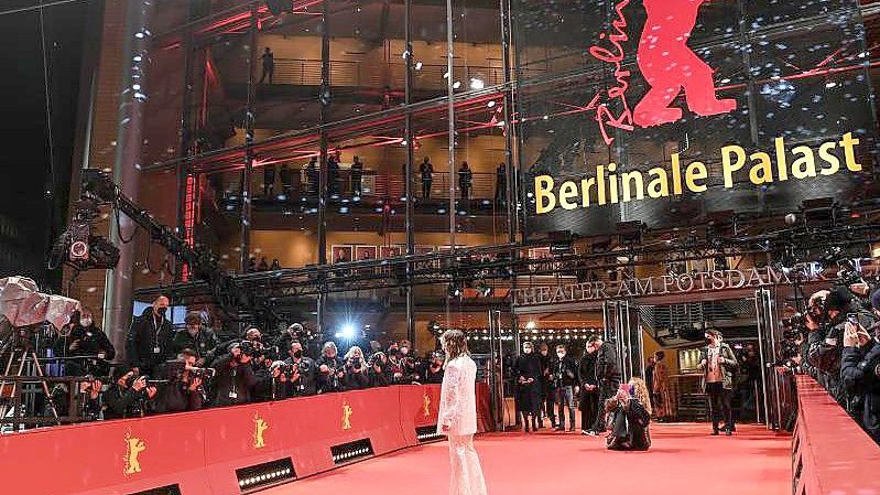 Schauspielerin Anne Ratte-Polle auf dem roten Teppich der Berlinale. Foto: Britta Pedersen/dpa-Zentralbild/dpa